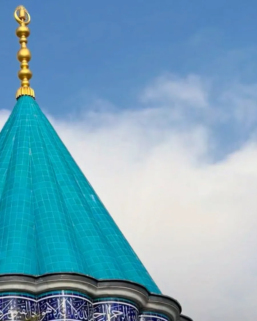 عاشقان نمیمیرند؛ مرگ و زندگی در نگاه مولانا و عطار